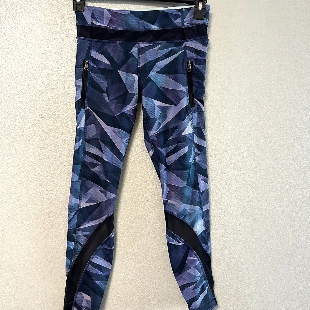lululemon leggings inspire Tight II pretty prism blue size 6 athleisure